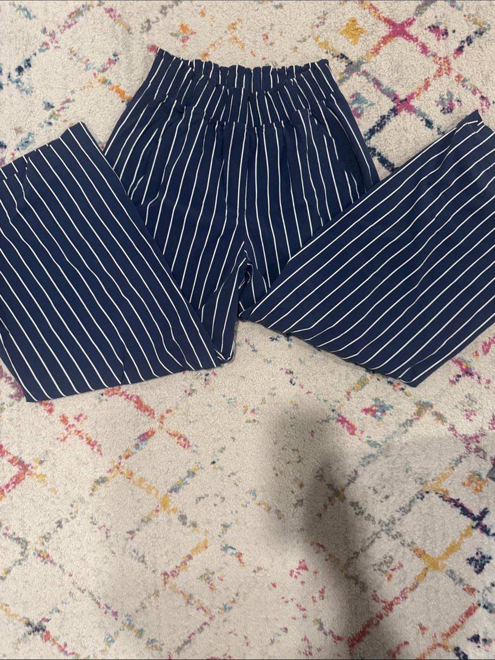 stretch woven ruffle waist cropped pant lululemon size small
